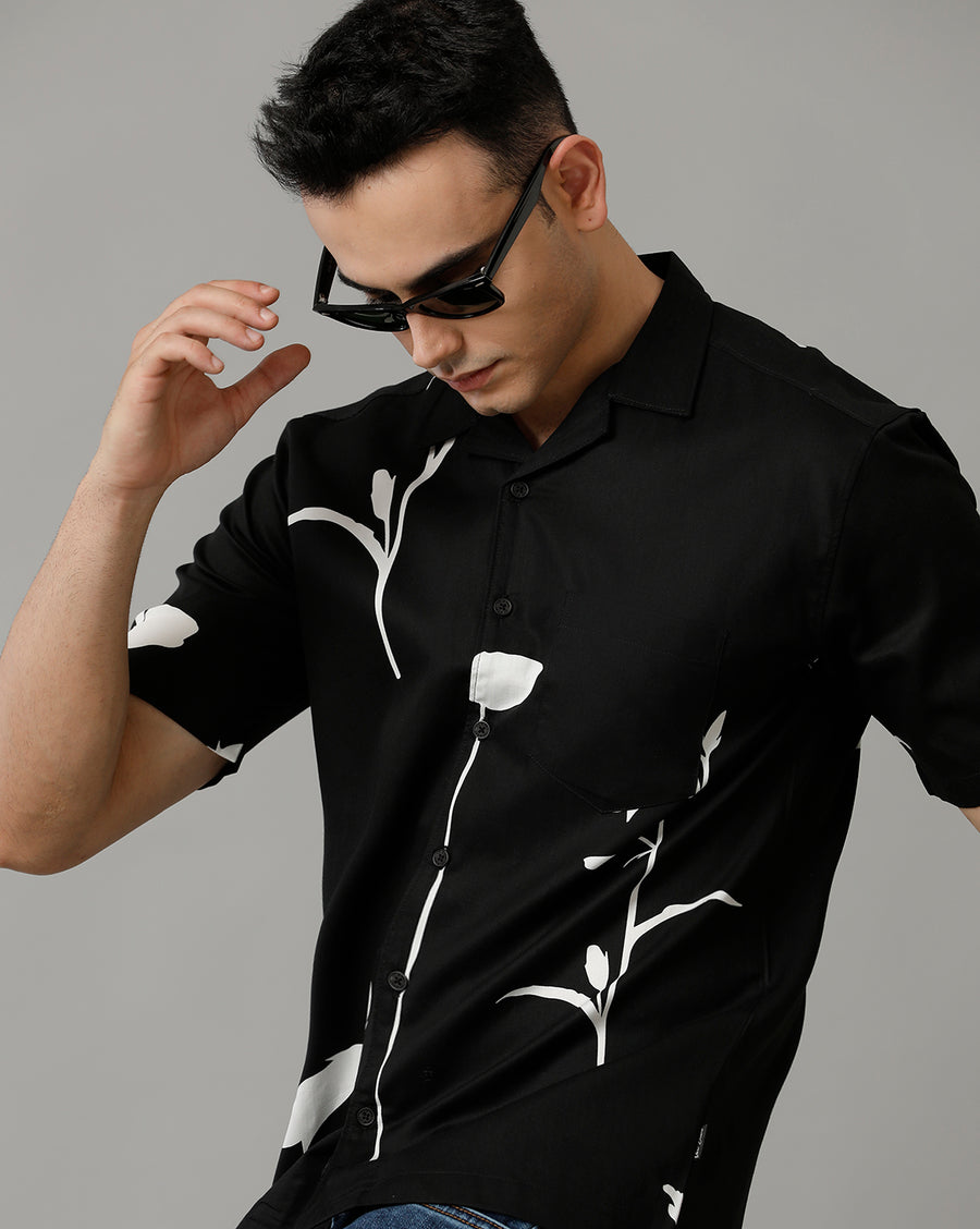 Men's Black White half Sleeve Printed Shirt