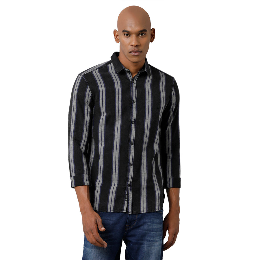 Men Striped Slim Fit Casual Shirt