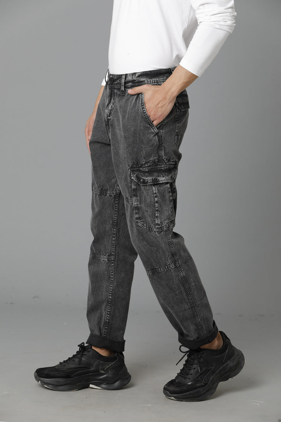 Voi Jeans Men's Black Non Denim Diaplo Cargo Fit Jeans - VOND0203