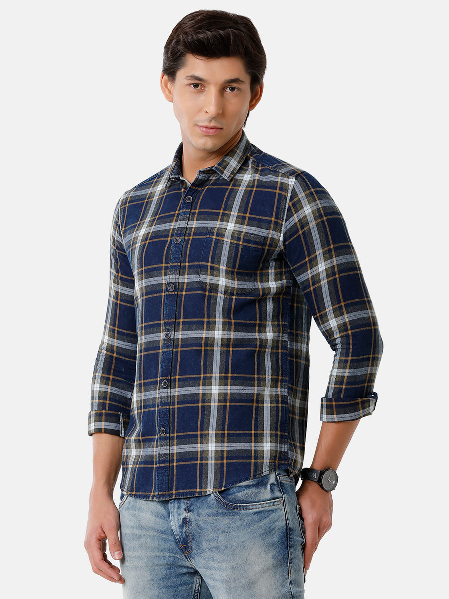 Men Navy Blue & White Slim Fit Checked Casual Shirt