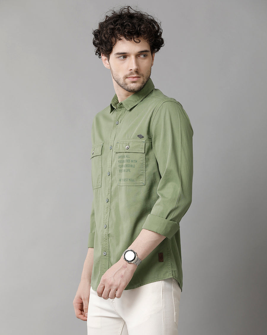 Men Solid Slim Fit Casual Shirt